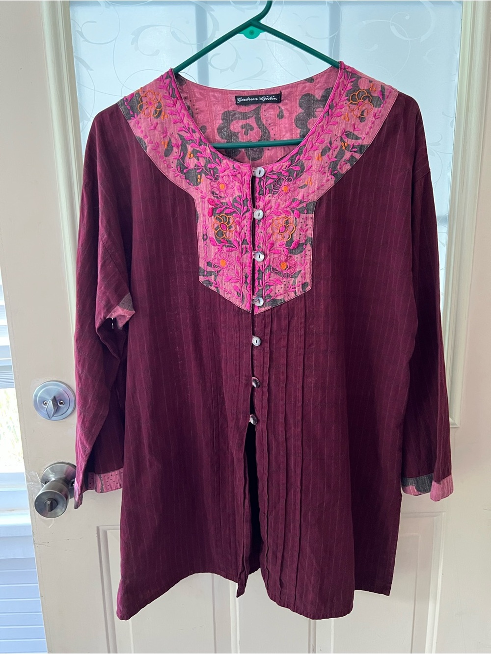 Gudrun Sjoden sz L burgundy button down tunic with contrasting floral yoke.